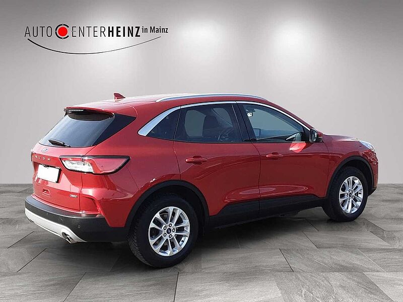 Ford Kuga Plug-In Hybrid Titanium