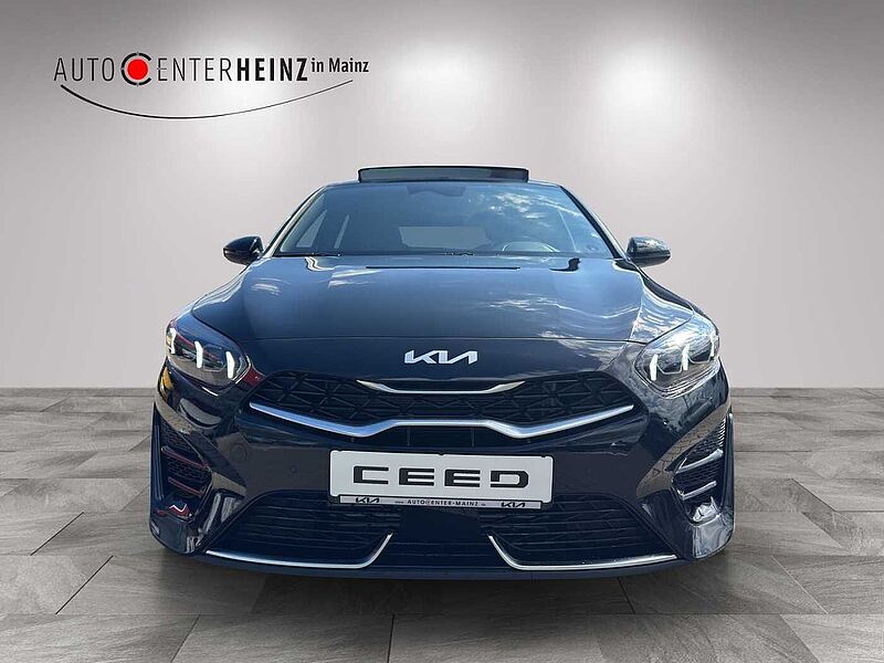 Kia Ceed 1.5 T-GDI DCT7 OPF GT Line Tech. -, Leder. -, und Performance-Paket + Glasdach