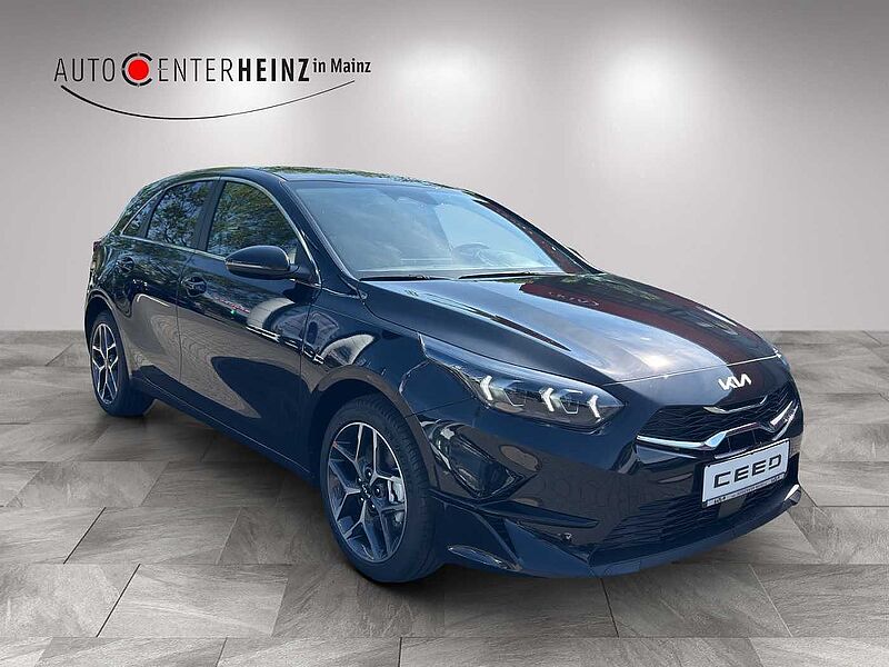 Kia Ceed 1.5 T-GDI  DCT7 Ultimate Edition mit Style- und Sound-Paket