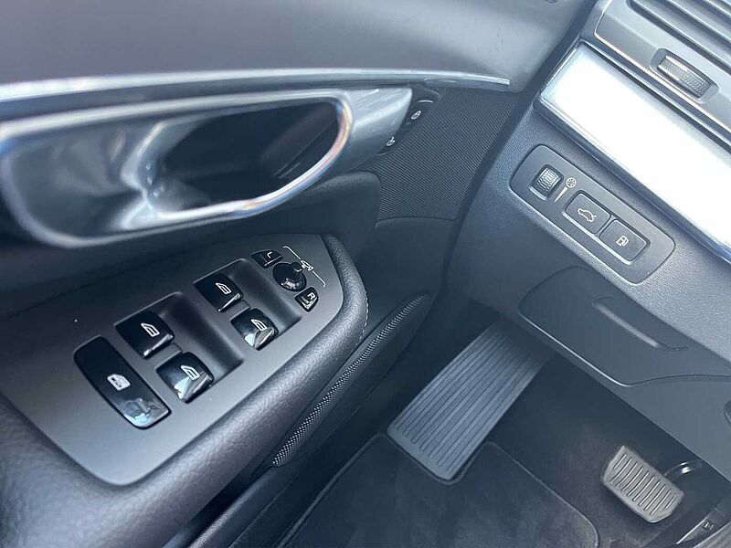 Volvo XC 90 Inscription Expression Recharge Plug-In Hybrid AWD