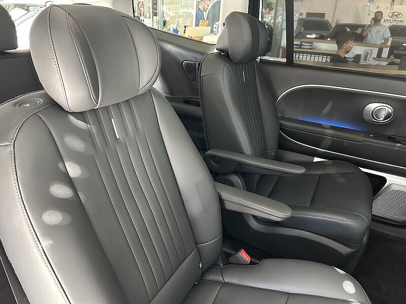 Hyundai IONIQ 9 110 kWh 4WD UNIQ Panodach*Relaxpaket*