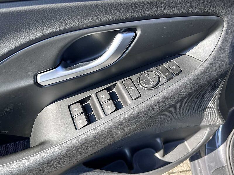 Hyundai i30 Kombi 1.5 T-GDI 48V-Hybrid DCT Advantage