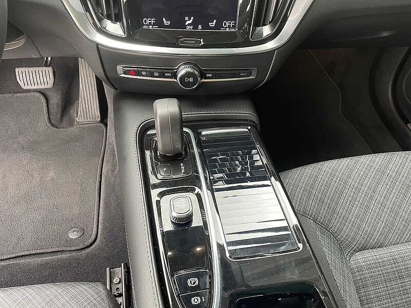 Volvo V60 Inscription Expression Recharge Plug-In Hybrid AWD