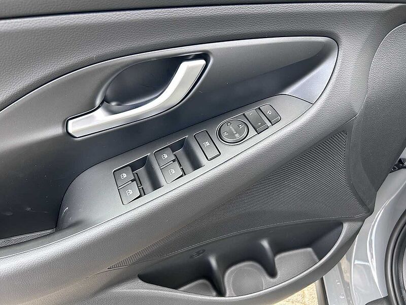 Hyundai i30 1.5 T-GDI 48V-Hybrid DCT N Line*Panodach*
