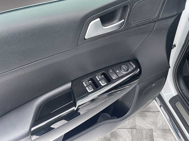 Kia Sportage Platinum Edition 4WD