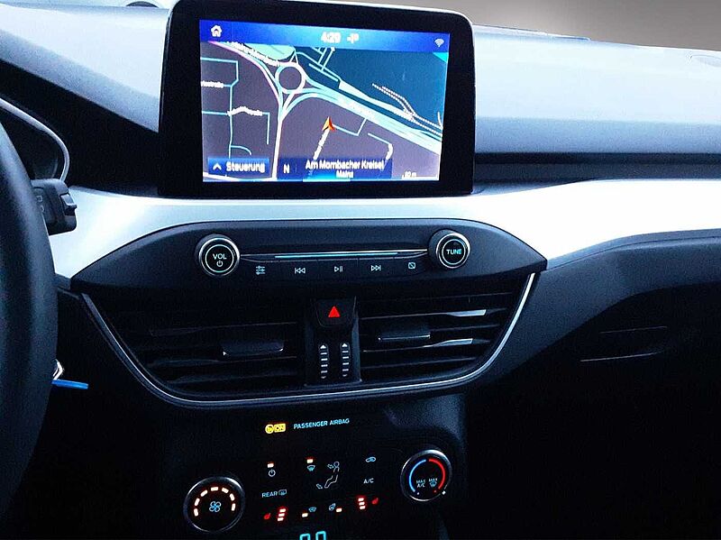 Ford Focus Cool & Connect