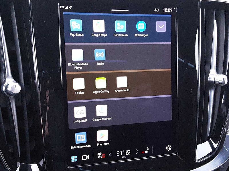 Volvo V60 Plus Dark Recharge Plug-In Hybrid AWD