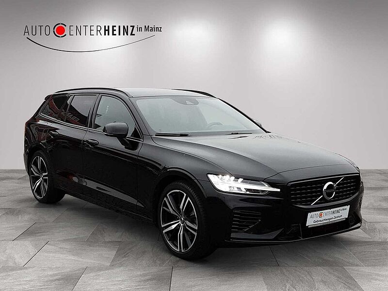 Volvo V60 R Design Recharge Plug-In Hybrid AWD
