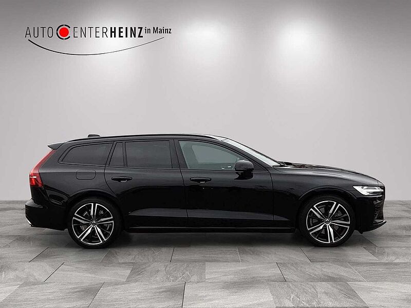 Volvo V60 R Design Recharge Plug-In Hybrid AWD