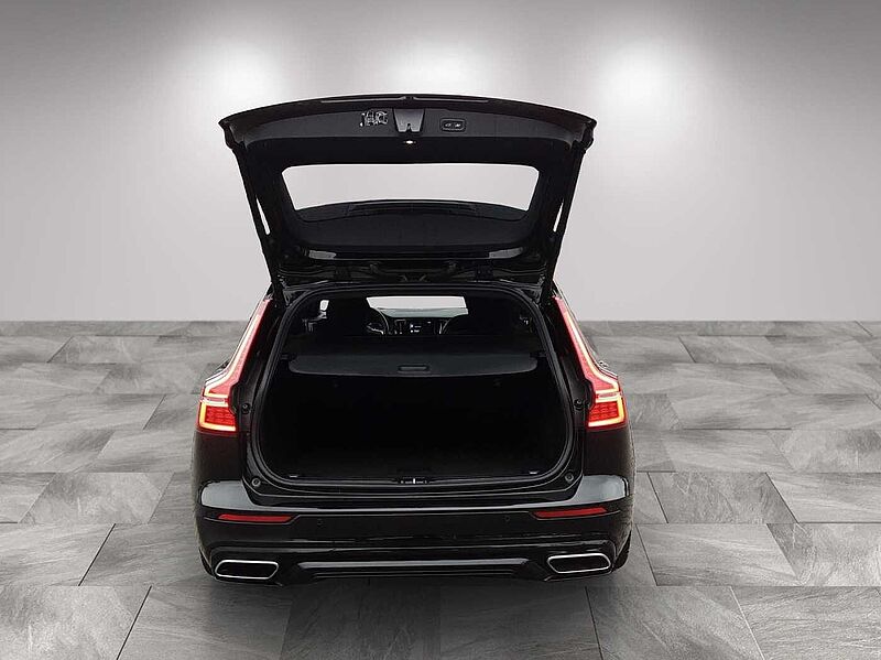 Volvo V60 R Design Recharge Plug-In Hybrid AWD