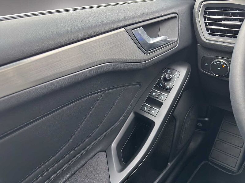 Ford Focus Titanium X