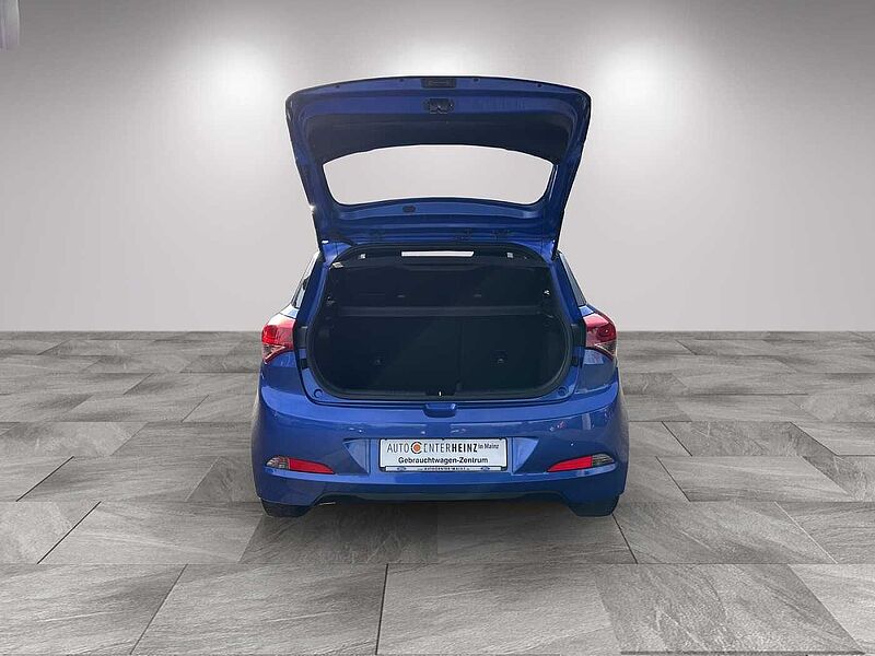 Hyundai i20 blue Passion