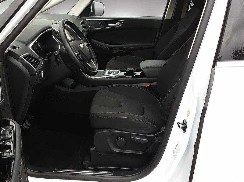 Ford S-Max Hybrid Titanium