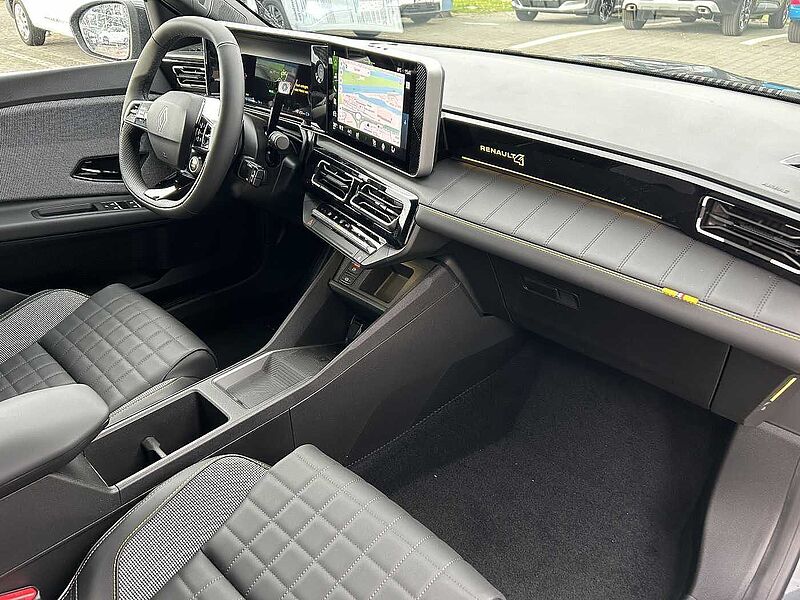 Renault R4 E-Tech Iconic 150 Comfort Range