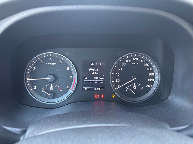 Hyundai Tucson blue Classic 2WD