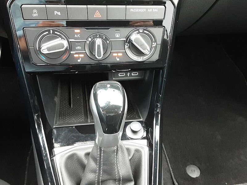 Volkswagen T-Cross 1.0 TSI 85 kW R-Line