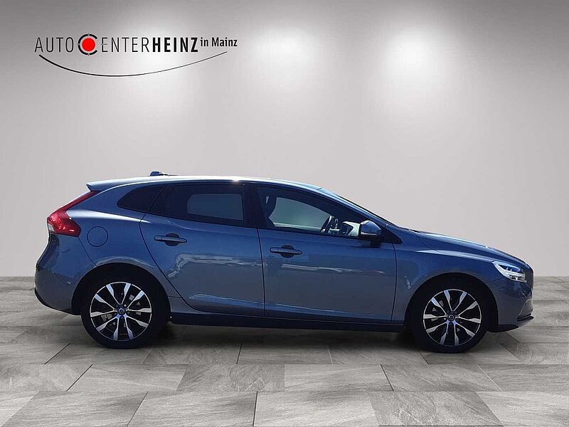 Volvo V40 Linje Svart