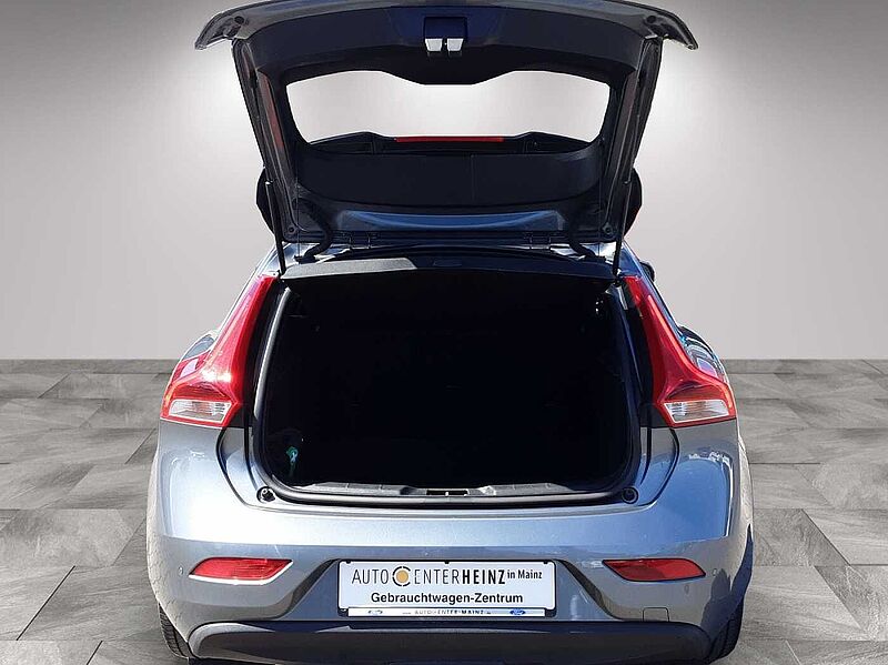 Volvo V40 Linje Svart