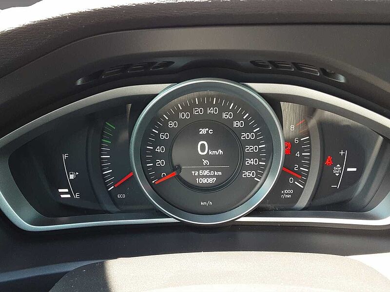 Volvo V40 Linje Svart