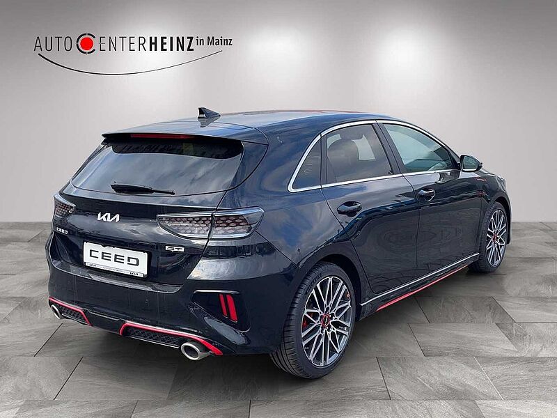 Kia Ceed 1.6 T-GDI DCT7 OPF GT