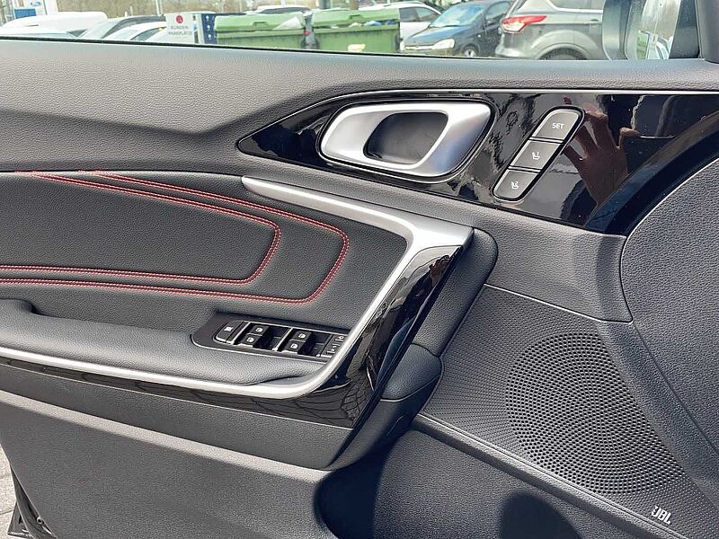 Kia Ceed 1.6 T-GDI DCT7 OPF GT