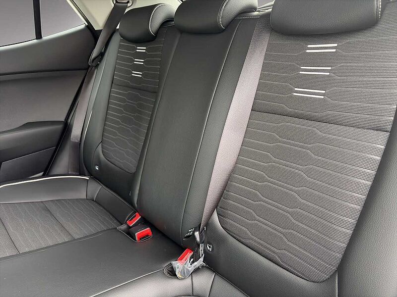 Kia STONIC 1.0T 100PS 48V DCT GTL TECH