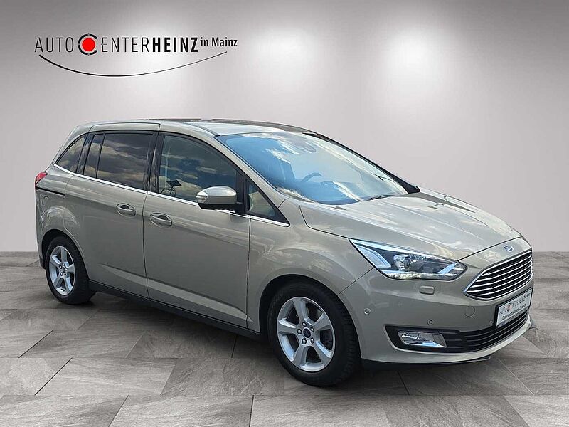 Ford Grand C-Max Titanium