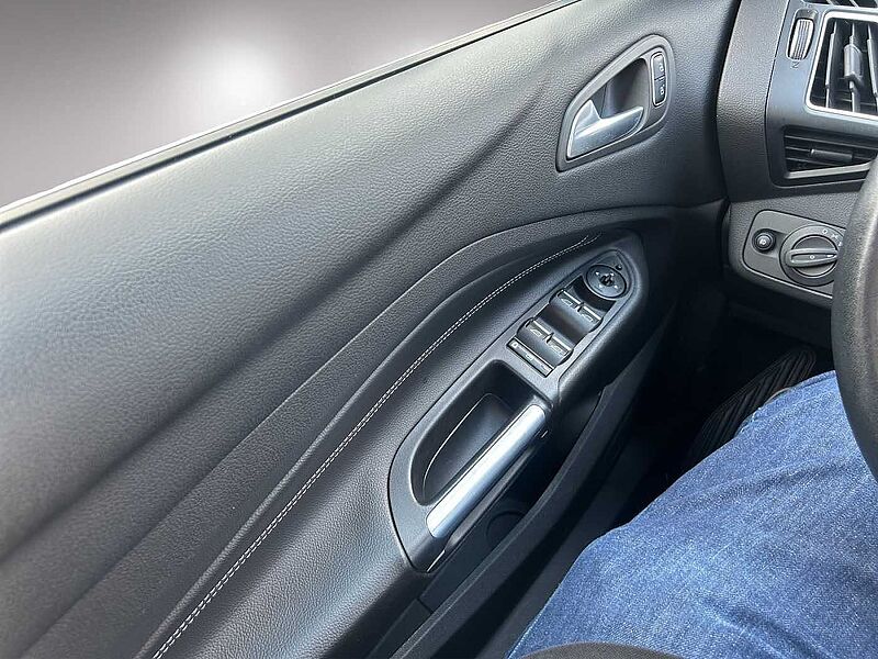 Ford Grand C-Max Titanium