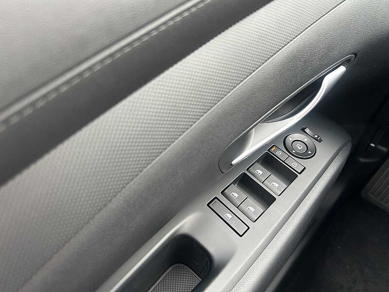 Hyundai Tucson Select 2WD