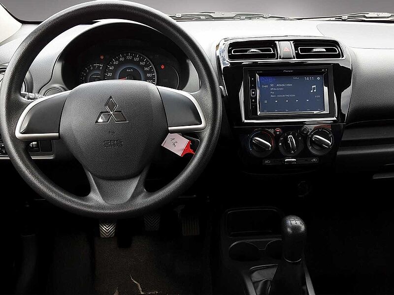 Mitsubishi Space Star Select