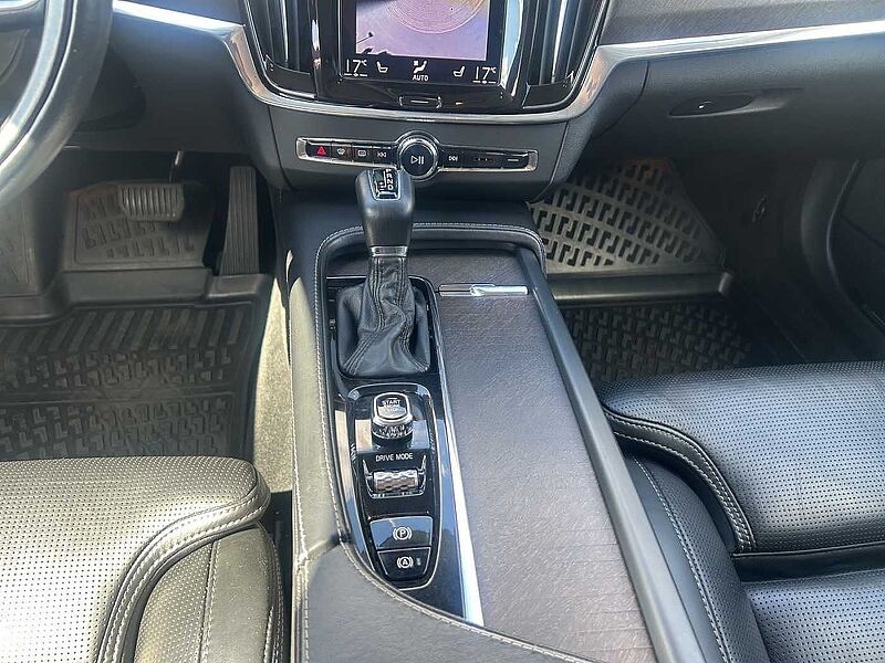 Volvo V90 Cross Country Pro AWD