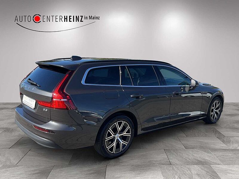 Volvo V60 Core