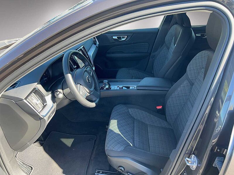 Volvo V60 Core