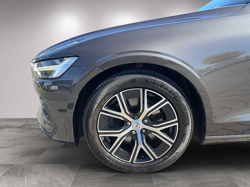 Volvo V60 Core