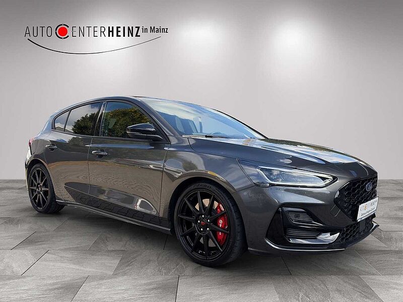 Ford Focus ST X