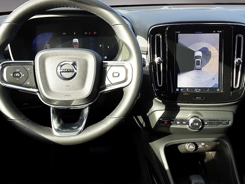 Volvo XC 40 Plus Black Edition 2WD