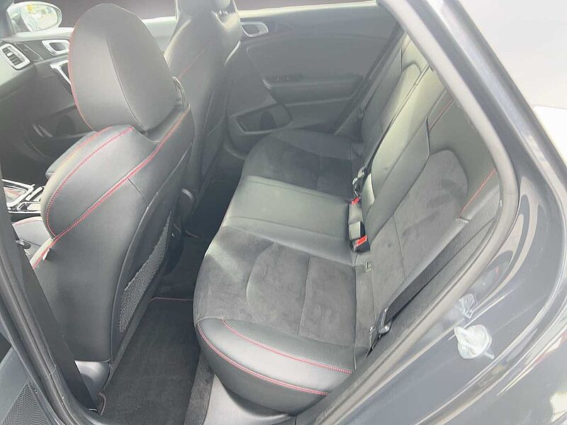 Kia pro_cee'd GT