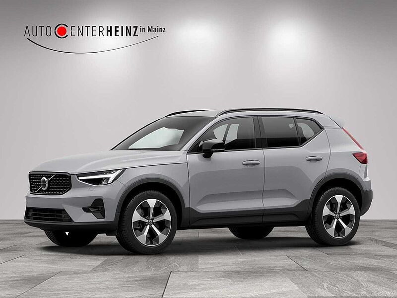 Volvo XC40 Plus, B4 Mild-Hybrid, Benzin, Dark
