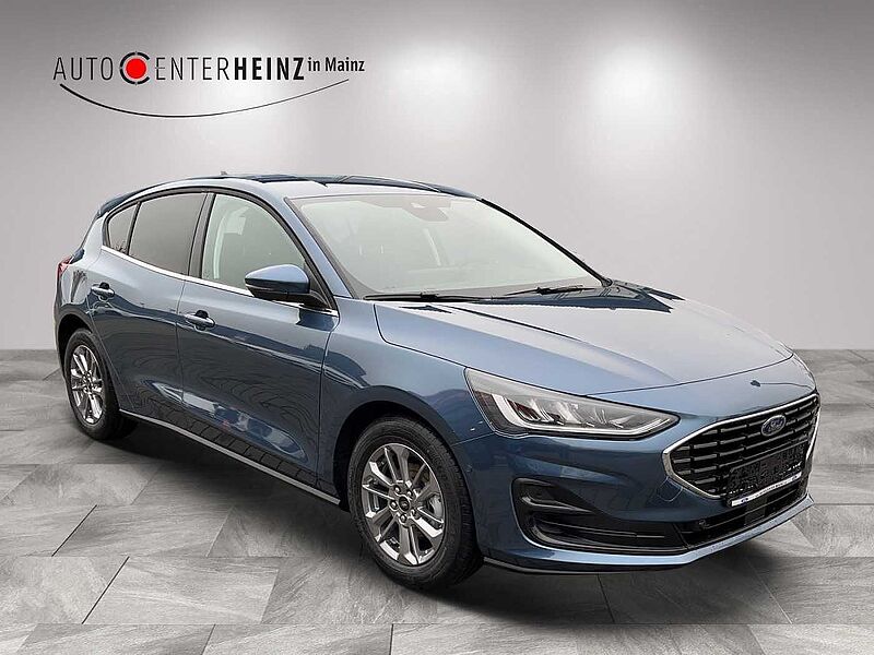 Ford Focus 1.0 EcoBoost Hybrid TITANIUM X