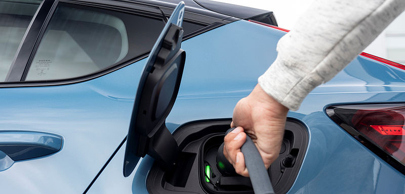 Saubere Energie setzt das volle Potenzial von E-Autos frei: Volvo Cars fordert zum Handeln auf